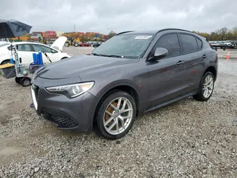 2018 Alfa Romeo Stelvio ZASFAKNN8J7B65799