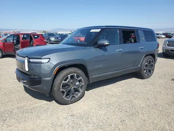 2025 Rivian R1S 7PDSGBBA8SN060984