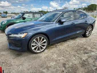 2020 Volvo S60 7JR102FK8LG037030