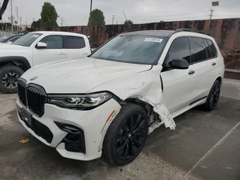 2020 BMW X7 5UXCW2C09L9C21374