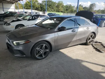 2020 Mercedes-Benz A-Class WDD3G4FBXLW037525