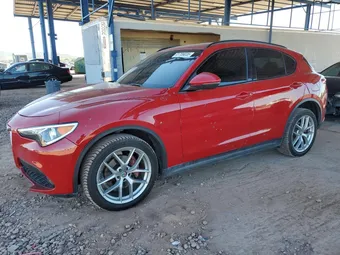 2018 Alfa Romeo Stelvio ZASFAKNNXJ7B63147