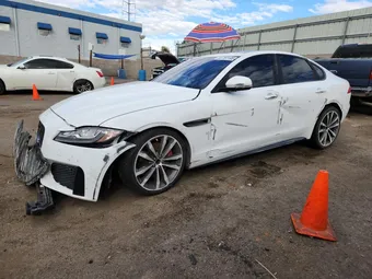2017 Jaguar XF SAJBG4BV0HCY34625