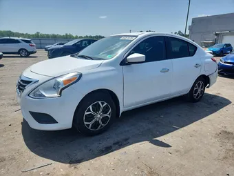2019 Nissan Versa 3N1CN7AP0KL818565