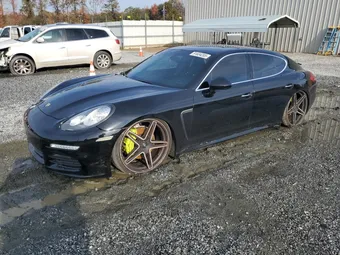 2016 Porsche Panamera WP0AD2A72GL040458