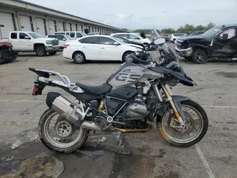 2017 BMW R-Series WB10A6103HZ655952