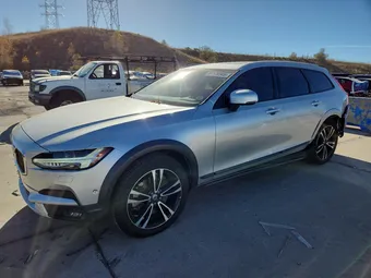 2018 Volvo V90 Cross Country YV4102NK5J1028511