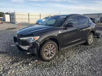 2022 Alfa Romeo Stelvio ZASPAJANXN7D24753