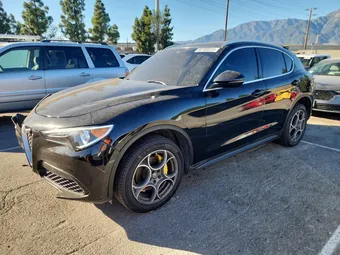 2018 Alfa Romeo Stelvio ZASFAKAN5J7B79441