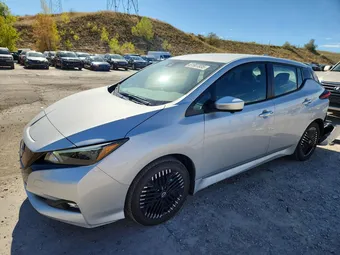 2024 Nissan Leaf 1N4CZ1CV1RC552981