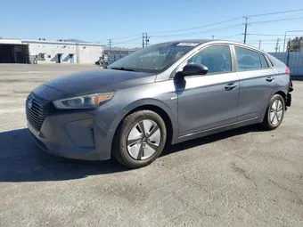 2019 Hyundai Ioniq Hybrid KMHC65LCXKU111399