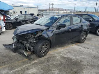 2019 Toyota Yaris 3MYDLBYV2KY513975