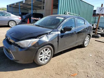 2018 Toyota Yaris 3MYDLBYVXJY315496