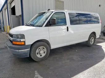 2017 Chevrolet Express 1GAWGEFF8H1111053