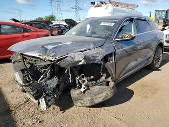 2019 Audi e-tron WA1VABGE0KB011842