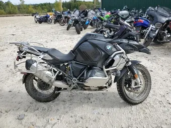 2021 BMW R-Series WB10M1308M6E85948