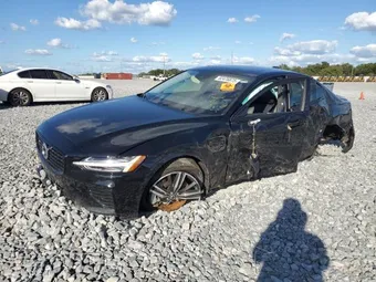 2022 Volvo S60 Recharge Plug-IN Hybrid 7JRBR0FZ5NG160461