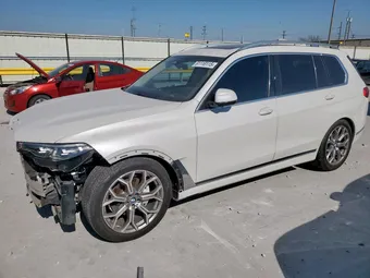 2020 BMW X7 5UXCW2C00L9B86546