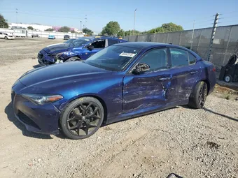 2020 Alfa Romeo Giulia ZARFAMANXL7637617