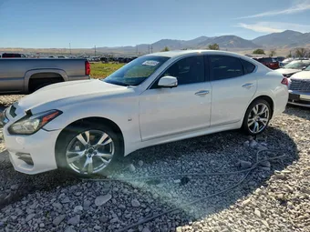 2015 Infiniti Q70 JN1BY1AR0FM561792