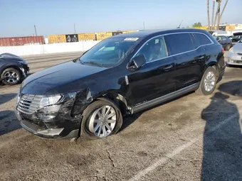 2017 Lincoln MKT 2LMHJ5NK3HBL00097