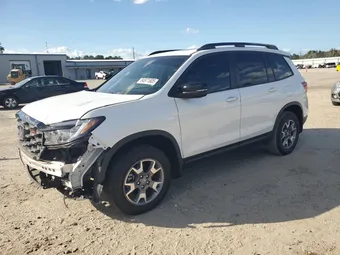 2023 Honda Passport 5FNYF8H68PB012918