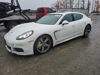 2015 Porsche Panamera WP0AD2A70FL040196