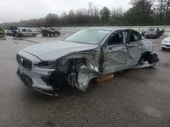 2025 Volvo S60 7JRL12GC3SG367377