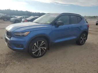 2021 Volvo XC40 YV4162UM4M2432870