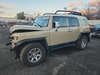 2014 Toyota FJ Cruiser JTEBU4BF2EK183642