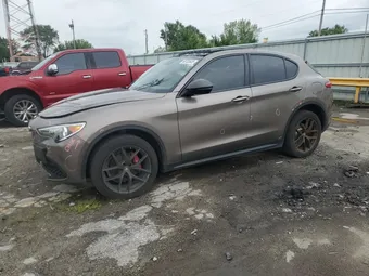 2019 Alfa Romeo Stelvio ZASPAKBN8K7C50538