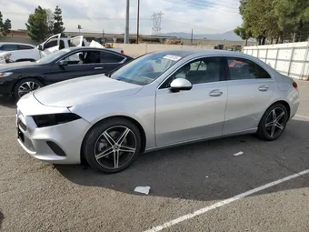 2020 Mercedes-Benz A-Class W1K3G4EB1LJ212307
