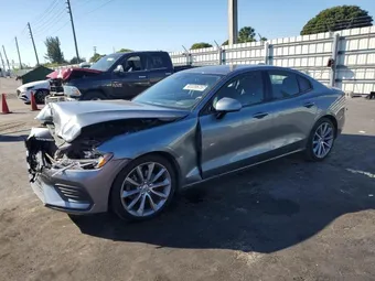2019 Volvo S60 7JR102FK1KG014042