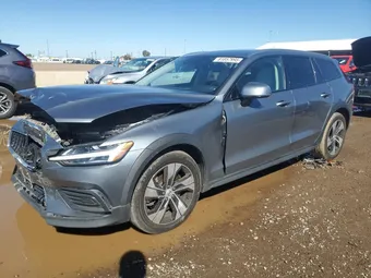 2020 Volvo V60 Cross Country YV4102WKXL1039490
