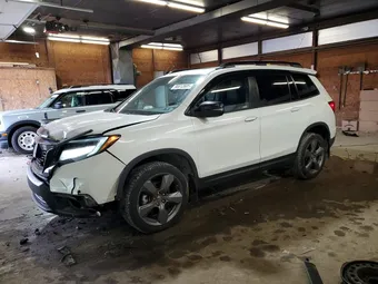 2019 Honda Passport 5FNYF8H99KB027639