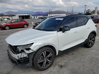 2019 Volvo XC40 YV4162XZ0K2004752
