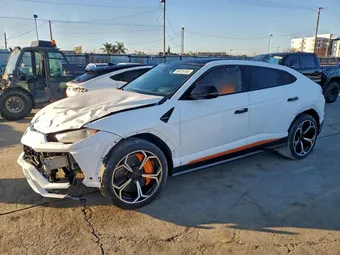 2019 Lamborghini URUS ZPBUA1ZL9KLA04432