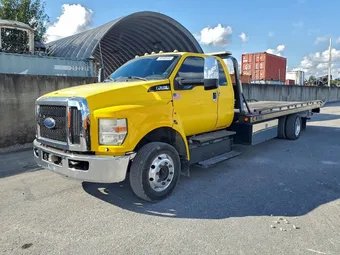 2017 Ford F-650 1FDNX6AYXHDB10935