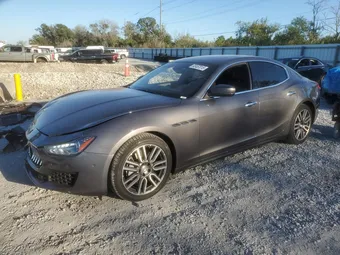 2018 Maserati Ghibli ZAM57XSA0J1295169