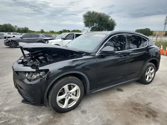 2018 Alfa Romeo Stelvio ZASFAKAN4J7B88700