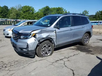 2024 Honda Passport 5FNYF8H66RB001578