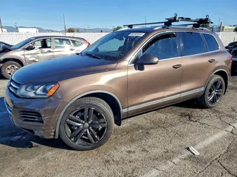 2014 Volkswagen Touareg WVGEP9BP4ED004709