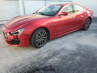2019 Maserati Ghibli ZAM57YSL2K1336152