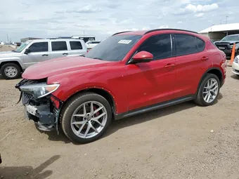 2019 Alfa Romeo Stelvio ZASPAKBN0K7C30963