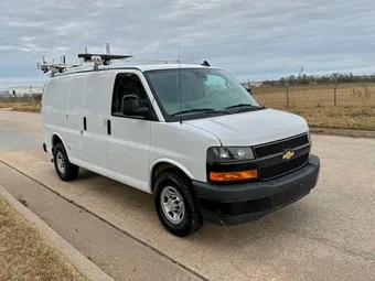 2020 Chevrolet Express 1GCWGAFP9L1210191
