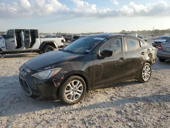 2017 Toyota Yaris 3MYDLBYV5HY155702
