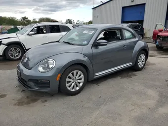2019 Volkswagen Beetle 3VWFD7AT5KM709097
