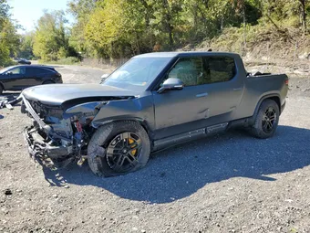 2025 Rivian R1T 7FCTGCAP1SN040447