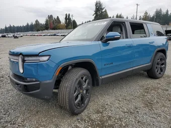 2025 Rivian R1S 7PDSGBBA4SN068337