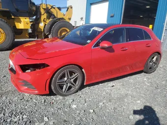 2019 Mercedes-Benz A-Class WDD3F4HB5KJ061937